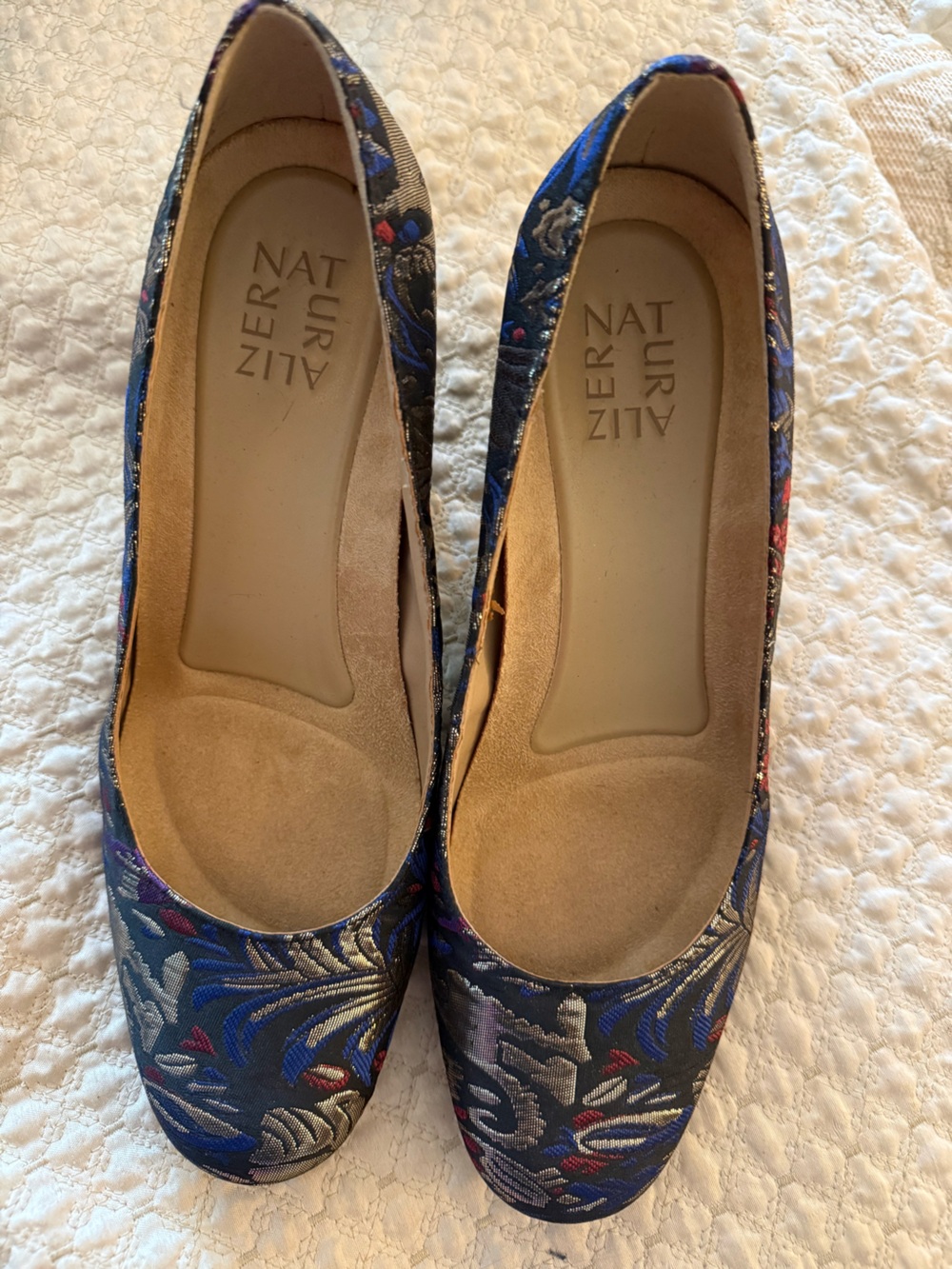 Brand New Naturalizer Blue, Gold, & Black Print Pumps